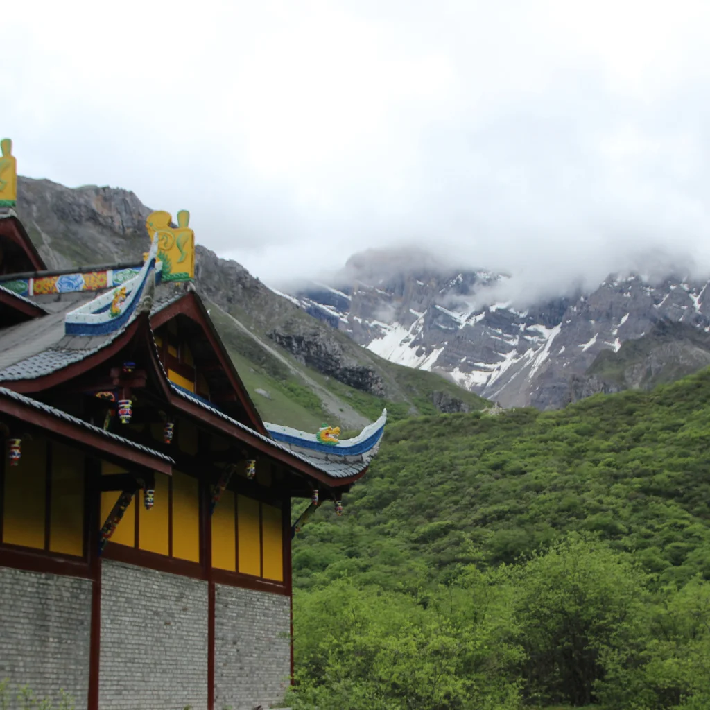 Untitled design (84) Himachal Solo Budget Explorer (5 Days) - Image 1